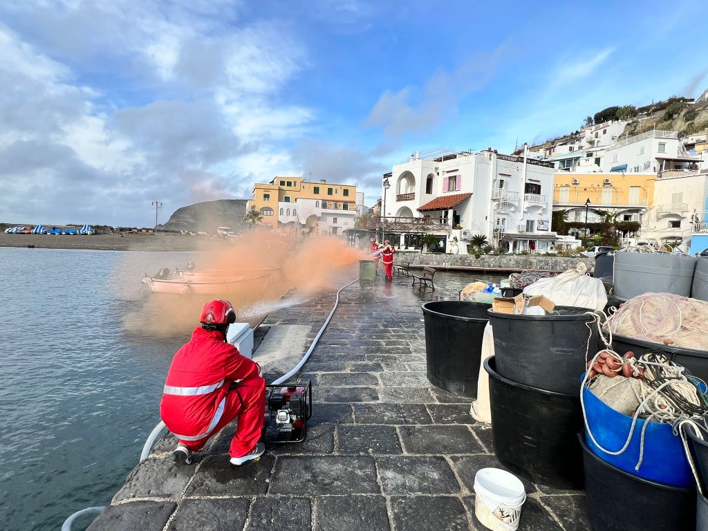 Incendio nel Porto di Sant’Angelo ma… è solo un&nbsp;esercitazione!