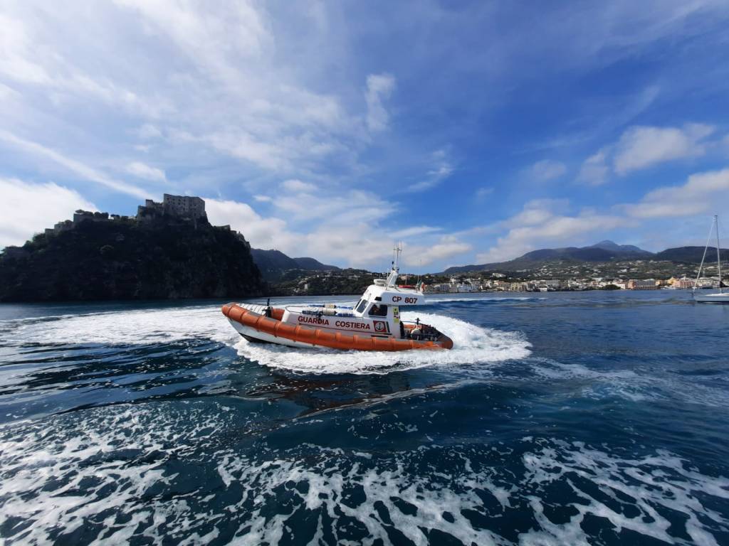 Guardia Costiera in azione: effettuato un MEDEVAC in località&nbsp;Cartaromana