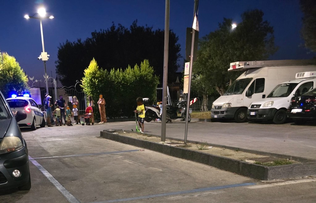 Panza e il Parco giochi con l’orario di chiusura.