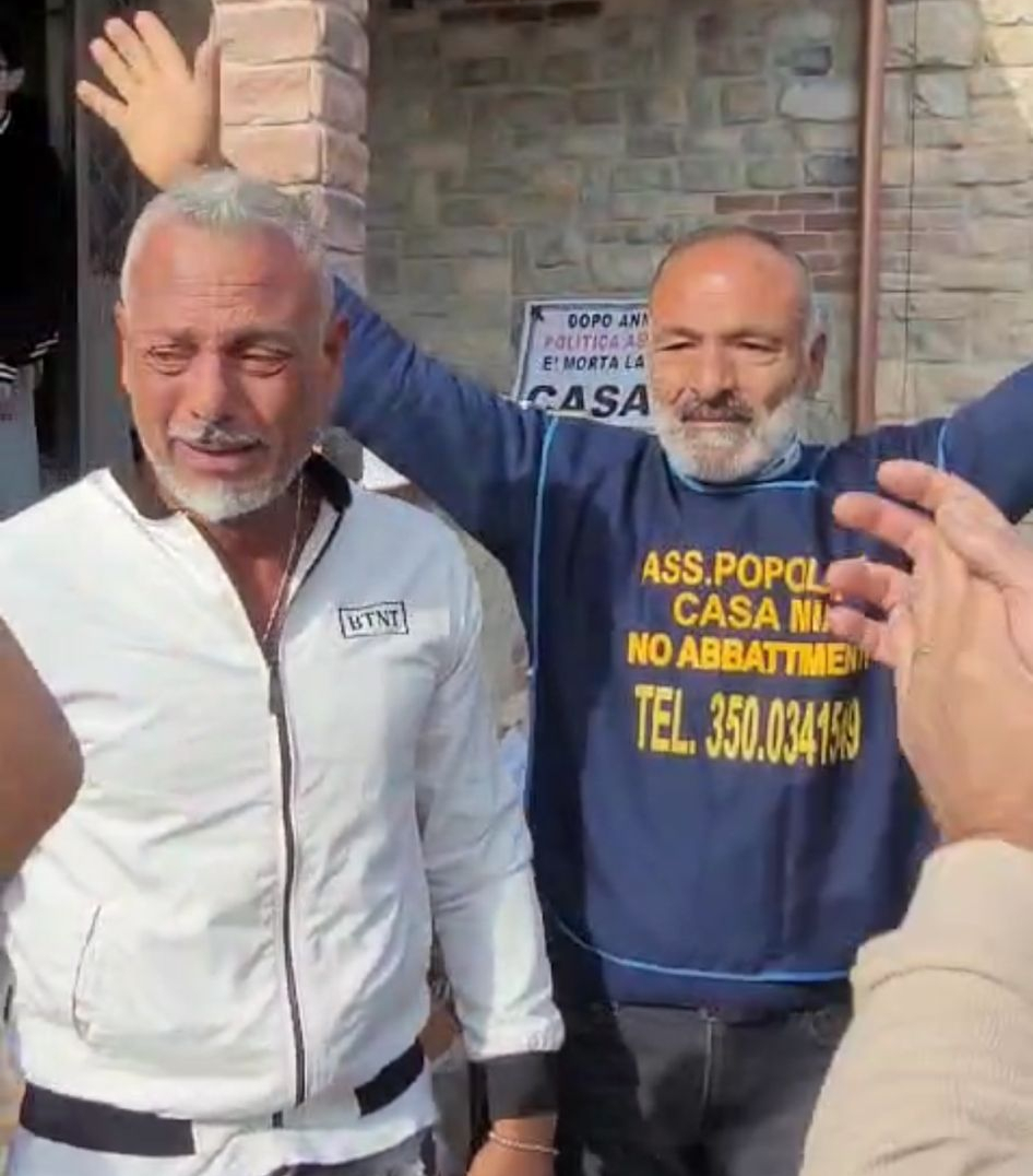 Ercolano: stamattina sospesa una demolizione di un’abitazione