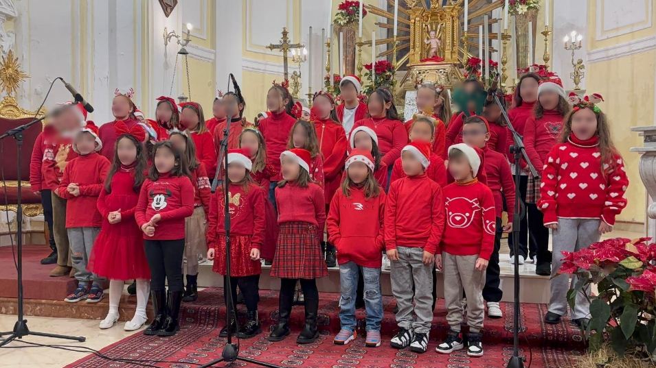 Concerto dell’Epifania dei Bambini nella Parrocchia di Santa Maria del Carmine a Serrara: Un successo di gioia e&nbsp;felcità