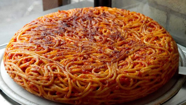 Cucina & Sapori: La frittata di maccheroni un piatto&nbsp;iconico