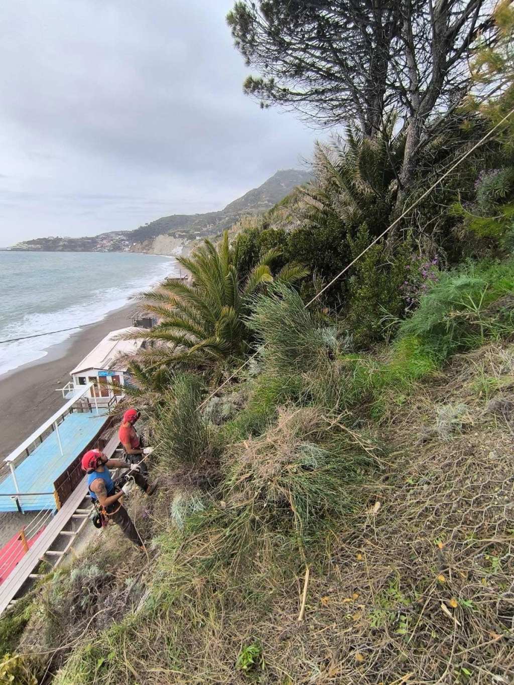 Maronti, partono le opere per la sostituzione delle reti sui&nbsp;costoni