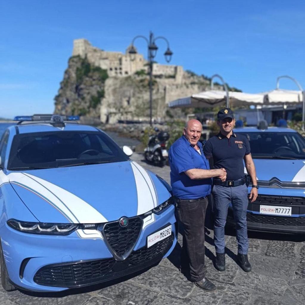 Ischia, il salvataggio del poliziotto ad Ischia Ponte sulla pagina del&nbsp;Viminale