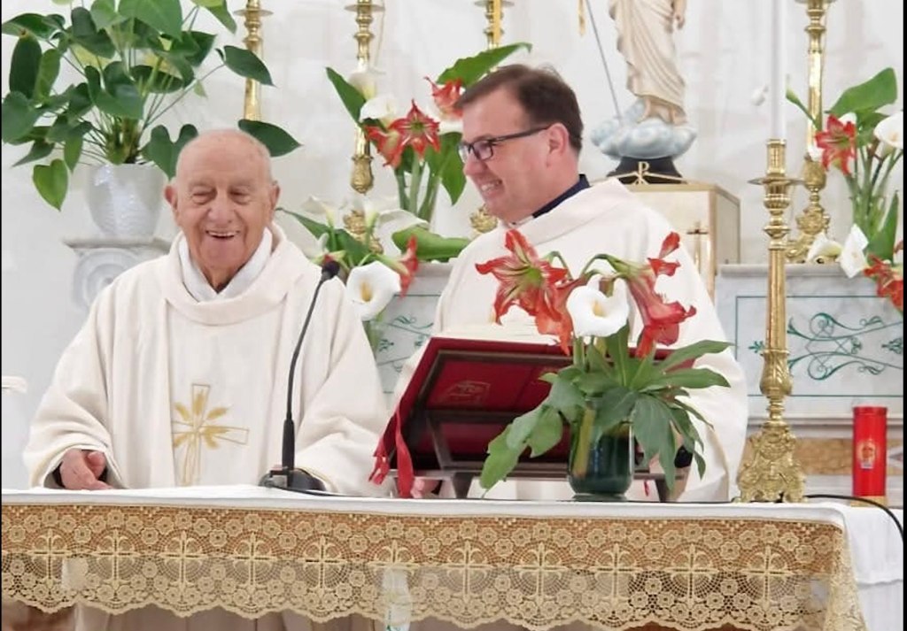 70 anni di sacerdozio: la nostra comunità e l’isola festeggia Don Vincenzo&nbsp;Fiorentino