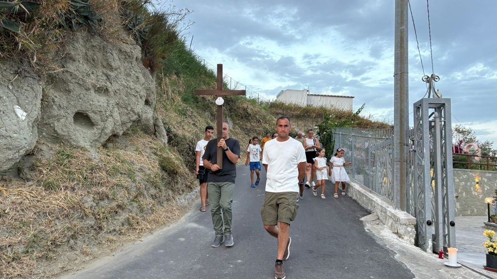 A Serrara Fontana una fede viva che cammina: il Cammino di San Giacomo tra spiritualità e&nbsp;comunità