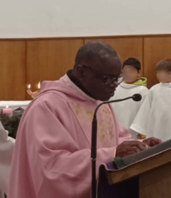 Tanti auguri a Don Richard Kamakama: guida umile e cuore grande della nostra&nbsp;comunità