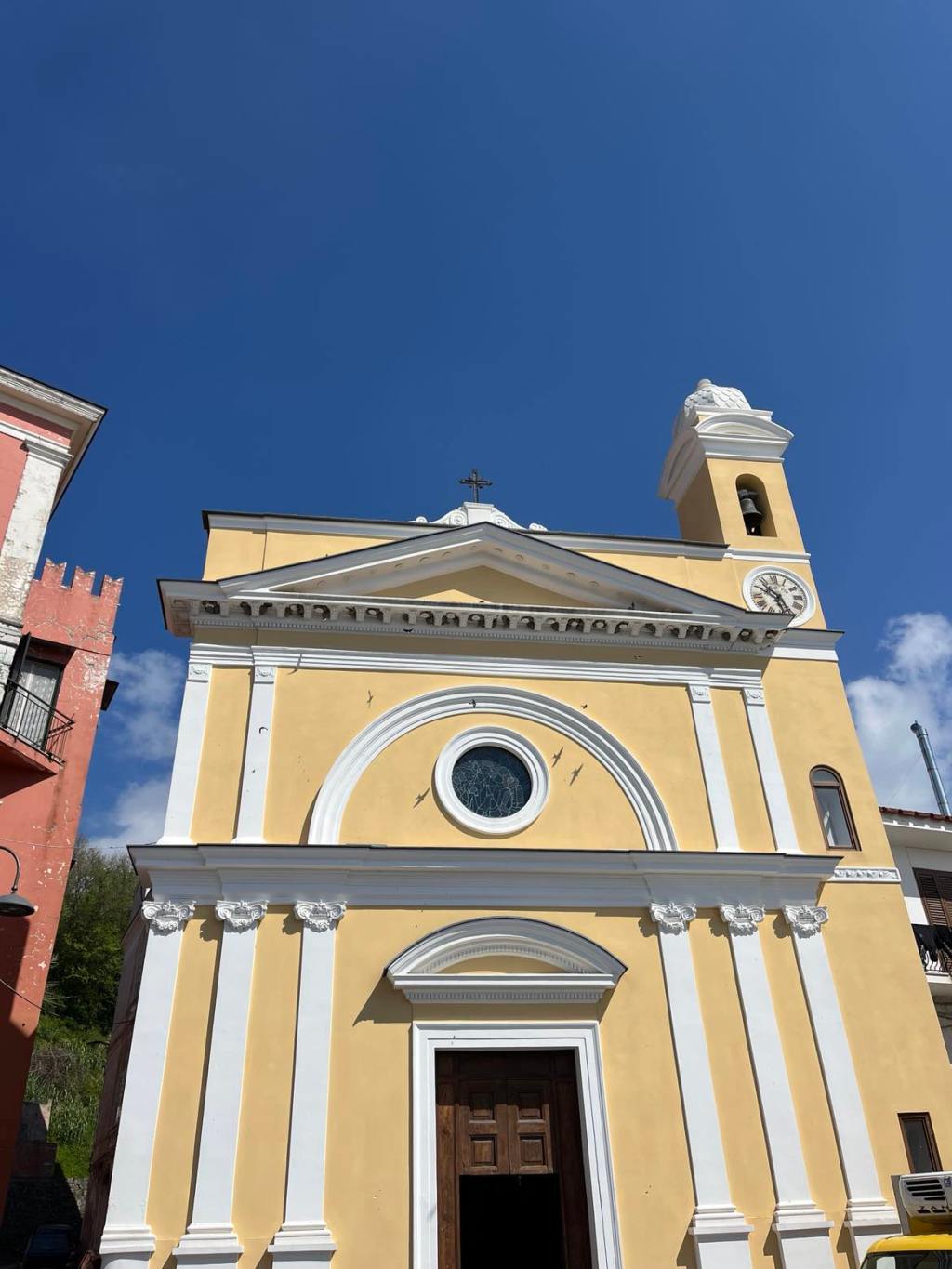 A Barano cambia il parroco, malumore tra i&nbsp;fedeli