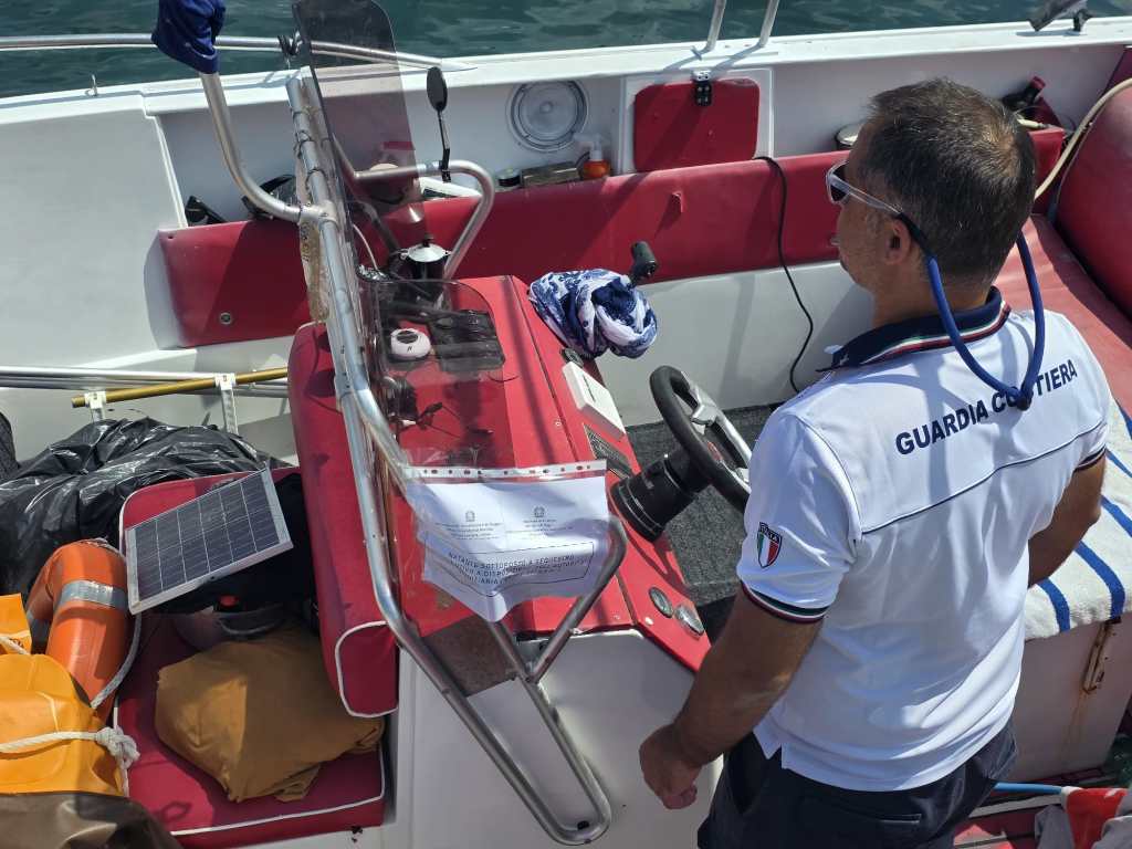 Forio: speronata una moto d’acqua della Polizia, arrestato un 37enne&nbsp;napoletano