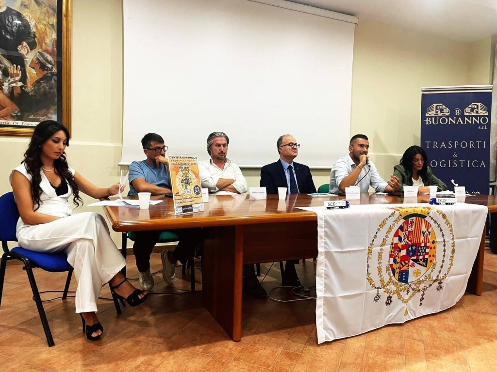 Grande partecipazione alla Prima Edizione di “Identità Borbonica”: dal passato un orgoglio che guarda al futuro. Presenti giornalisti e&nbsp;studiosi