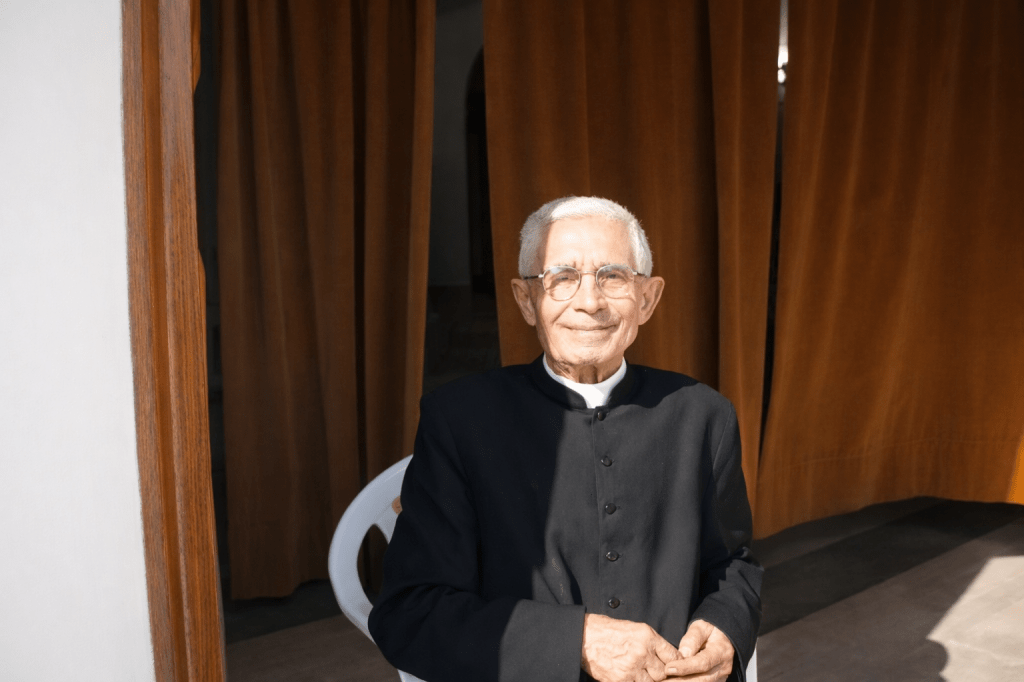 Don Camillo D’Ambra, uomo di Dio e della gente: un secolo di fede donato all’isola&nbsp;d’Ischia