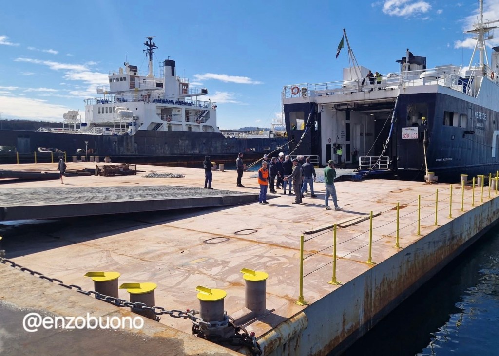 Pozzuoli, grave incidente sul nuovo pontone: operaio ferito gravemente durante i&nbsp;lavori