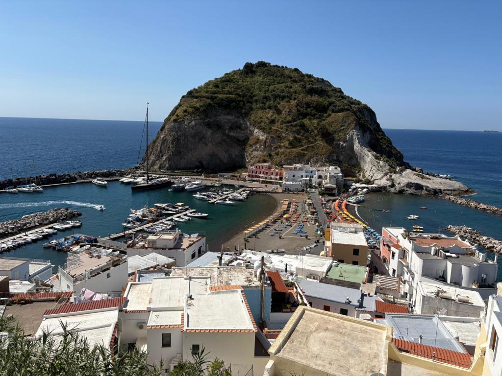 Porto di Sant’Angelo: al via le domande per i posti barca della stagione&nbsp;2026