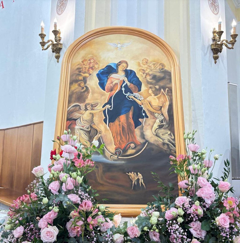 Una domenica di fede e speranza: la comunità di Serrara Fontana accoglie la Madonna che Scioglie i&nbsp;Nodi