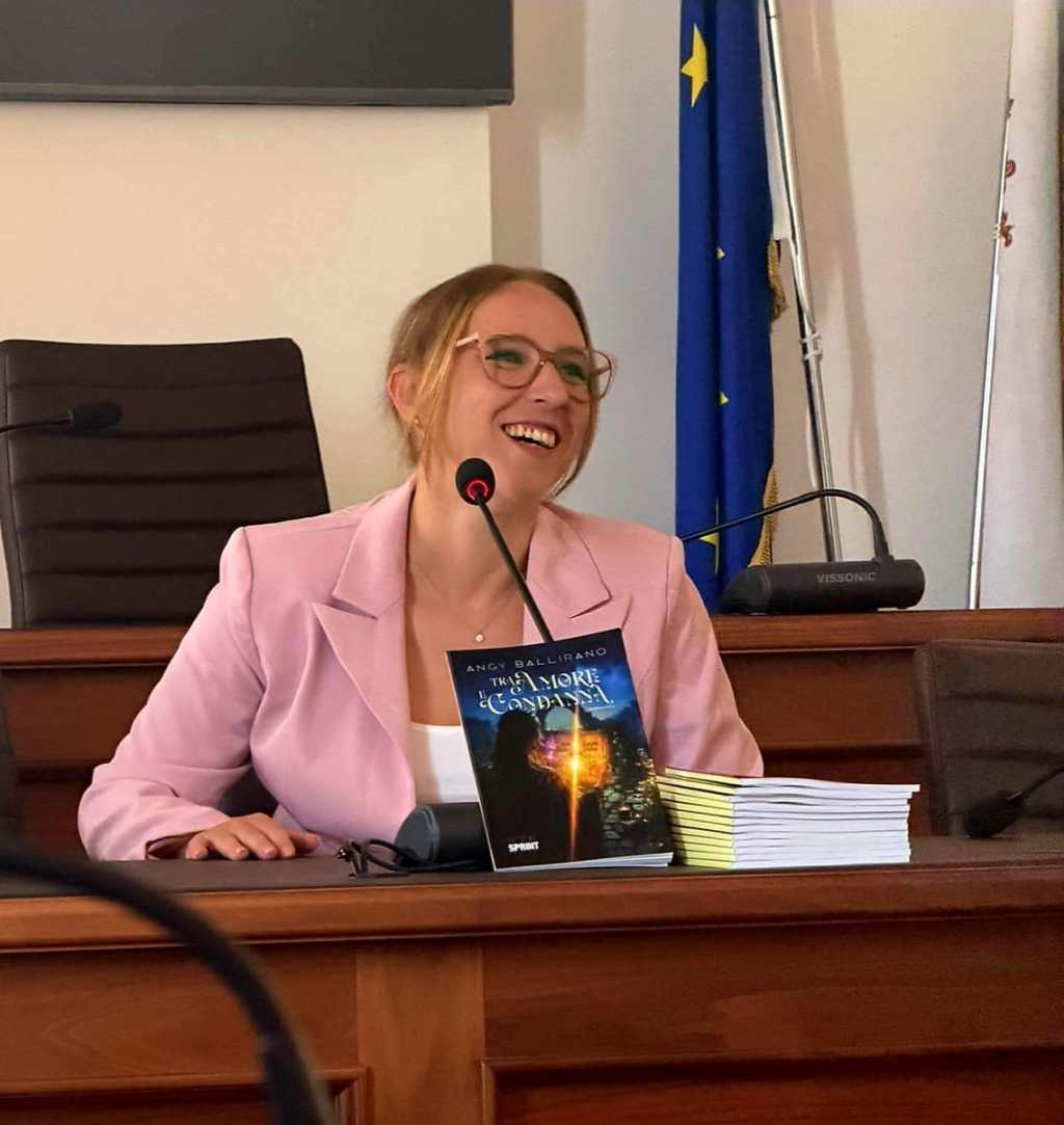 Angela Ballirano presenta: “Tra amore e condanna”